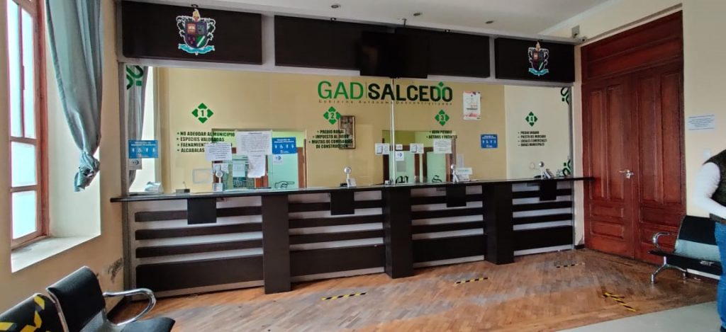 Se reanundan los cobros en las ventanillas del Municipio de Salcedo